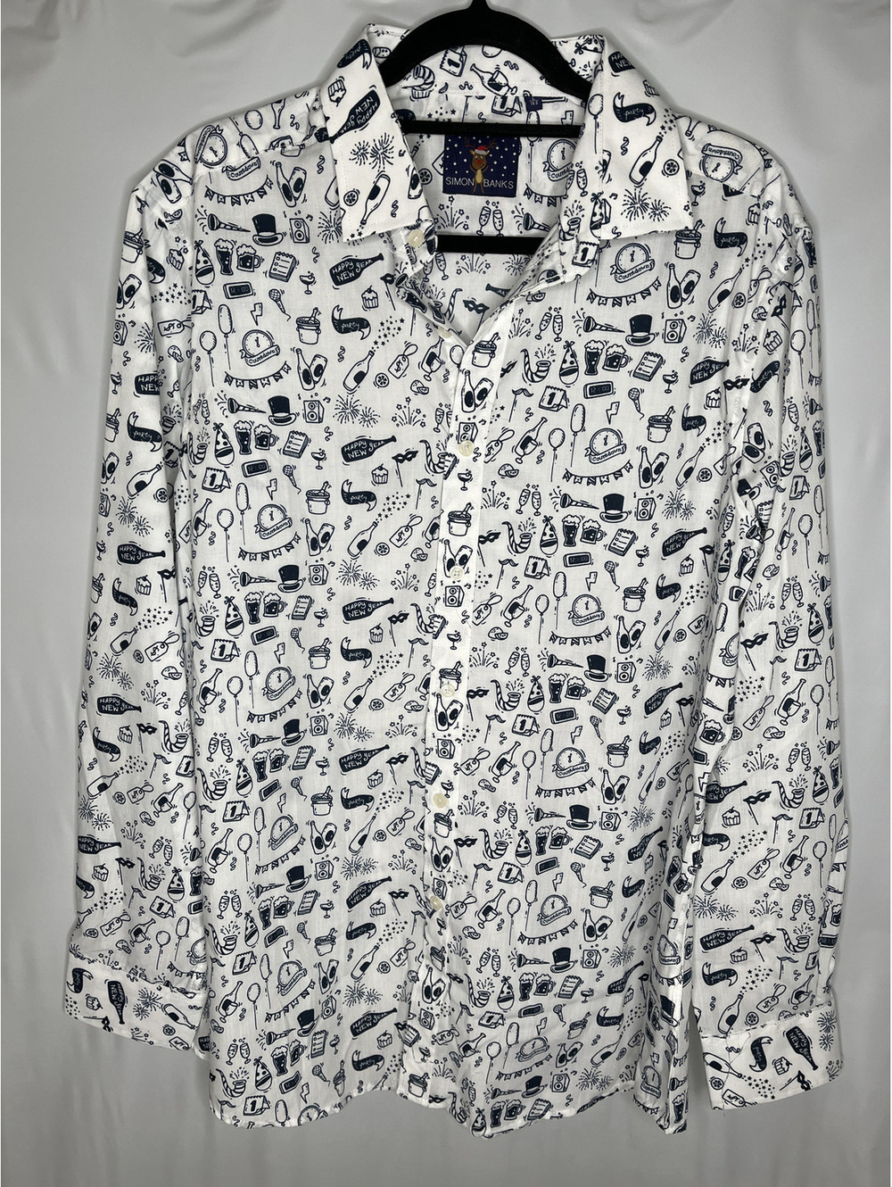 NWOT Simon Banks Men's White/Blue/"Happy New Year" Button Up Shirt Size Large